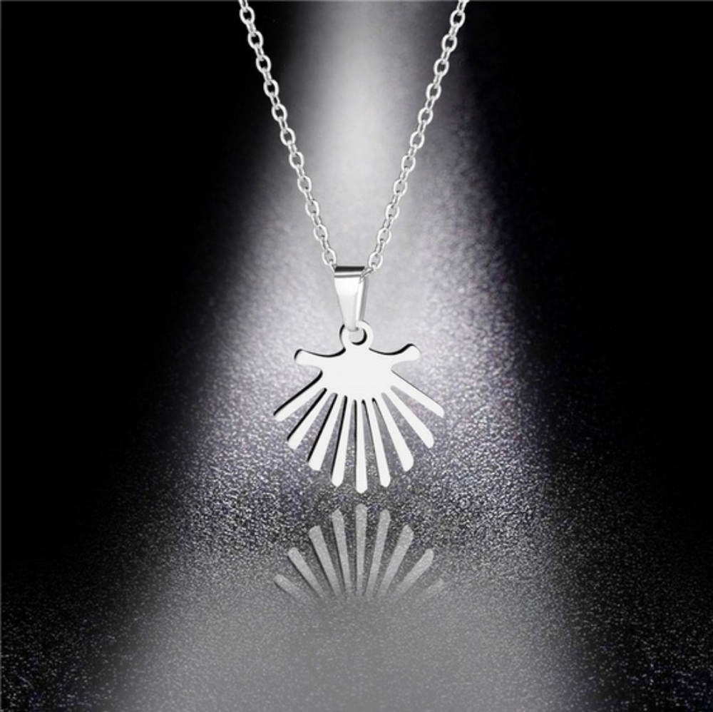 Jewelry - Picture 3 of 4